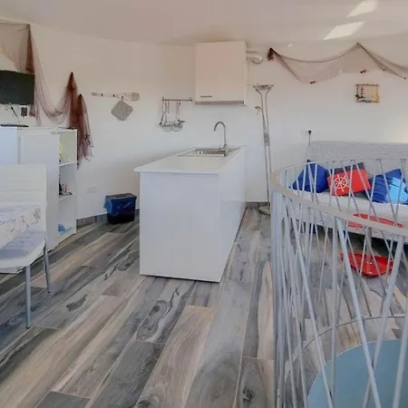 Ferienwohnung Fur 4 Personen Ca 45 Qm In Novigrad, Istrien Istrische Riviera - B44557 Dajla